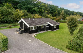 Nice Home In Juelsminde With Kitchen Sønderby